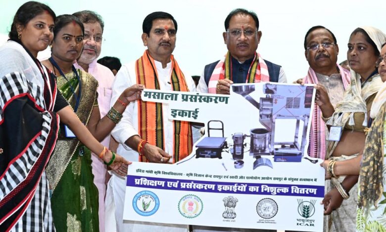 रायपुर : समृद्ध और खुशहाल किसान – विकसित छत्तीसगढ़ का मजबूत आधार : मुख्यमंत्री साय रायपुर : समृद्ध और खुशहाल किसान – विकसित छत्तीसगढ़ का मजबूत आधार : मुख्यमंत्री साय