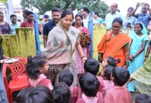 रायपुर : महिला एवं बाल विकास मंत्री श्रीमती राजवाड़े कोंडागांव के प्रवास पर