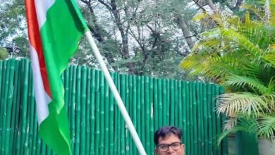 हर घर तिरंगा अभियान में शामिल हुए वित्त मंत्री श्री ओ.पी. चौधरी,रायपुर आवास पर तिरंगा फहराकर आजादी के अमृत महोत्सव में दी सहभागिता…