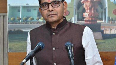 वेतन विसंगतियों और पदोन्नति की मांग पर तहसीलदारों की अनिश्चितकालीन हड़ताल, कामकाज ठप – राजस्व मंत्री ने जल्द समाधान का दिया आश्वासन…