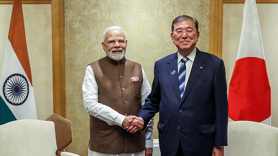विश्व आर्थिक व्यवस्था में स्थिरता लाने भारत—चीन मिलकर काम करेंगे: पीएम मोदी विश्व आर्थिक व्यवस्था में स्थिरता लाने भारत—चीन मिलकर काम करेंगे: पीएम मोदी