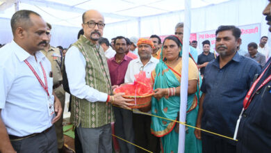 राज्यपाल रमेन डेका का खैरागढ़ प्रवास, चंदैनी गांव में ग्रामीणों ने किया पारंपरिक स्वागत….