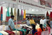 बीटीआई ग्राउण्ड शंकर नगर में लगी ग्रामोद्योग प्रदर्शनी को मिल रहा शानदार प्रतिसाद….
