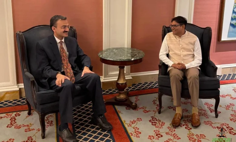 मंत्री ओपी चौधरी ने अमेरिका की राजधानी वाशिंगटन डी.सी. में मिनिस्टर आशुतोष जिंदल से की मुलाकात…. मंत्री ओपी चौधरी ने अमेरिका की राजधानी वाशिंगटन डी.सी. में मिनिस्टर आशुतोष जिंदल से की मुलाकात….