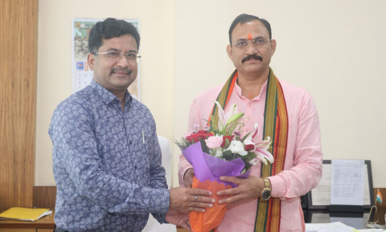 पिछड़ा वर्ग एवं अल्पसंख्यक विकास विभाग की समीक्षा बैठक संपन्न…. पिछड़ा वर्ग एवं अल्पसंख्यक विकास विभाग की समीक्षा बैठक संपन्न….