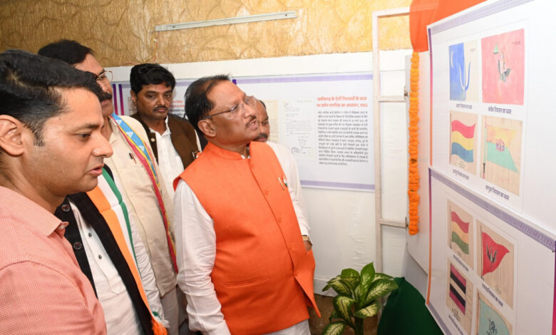 मुख्यमंत्री विष्णुदेव साय ने छत्तीसगढ़ रजत महोत्सव फोटो प्रदर्शनी का किया शुभारंभ….