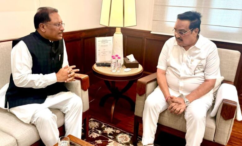 मुख्यमंत्री विष्णुदेव साय ने केंद्रीय जलशक्ति मंत्री सी आर पाटिल से की मुलाकात, बोधघाट परियोजना पर हुई चर्चा…. मुख्यमंत्री विष्णुदेव साय ने केंद्रीय जलशक्ति मंत्री सी आर पाटिल से की मुलाकात, बोधघाट परियोजना पर हुई चर्चा….