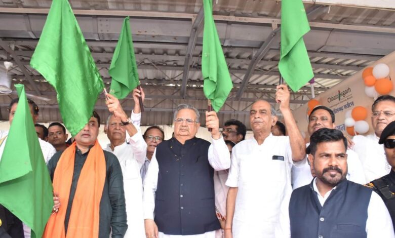 विधानसभा अध्यक्ष ने श्री रामलला दर्शन के लिए दुर्ग एवं बस्तर संभाग के 765 तीर्थ यात्रियों को किया रवाना…. विधानसभा अध्यक्ष ने श्री रामलला दर्शन के लिए दुर्ग एवं बस्तर संभाग के 765 तीर्थ यात्रियों को किया रवाना….
