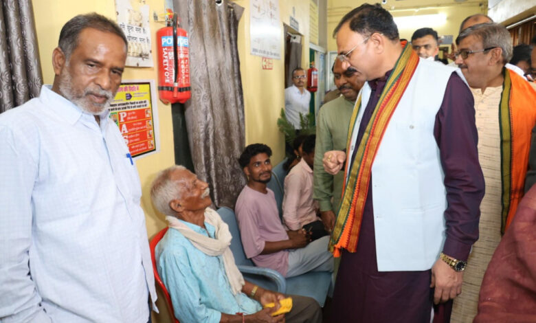 स्वास्थ्य मंत्री श्याम बिहारी जायसवाल ने उपस्वास्थ्य केंद्र पुरूर का किया निरीक्षण….
