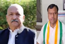 राजीव भवन में अचानक मुलाकात: रविंद्र चौबे ने दीपक बैज से की चर्चा, चुनावी रणनीति पर फोकस