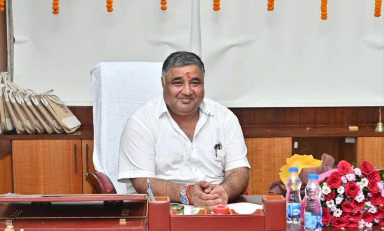 पर्यटन एवं संस्कृति मंत्री राजेश अग्रवाल ने मंत्रालय में कामकाज संभाला पर्यटन एवं संस्कृति मंत्री राजेश अग्रवाल ने मंत्रालय में कामकाज संभाला