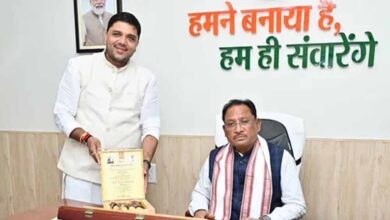 भिलाई: कैन डू पर्वत फाउंडेशन के अध्यक्ष अतुल पर्वत ने CM साय से की मुलाकात, जन्मदिन का निमंत्रण दिया