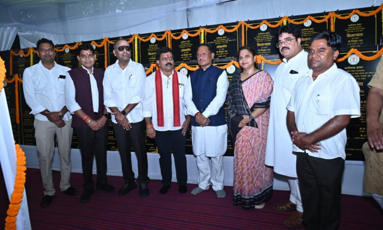धमतरी के कुरूद विधानसभा क्षेत्र को मिला विकास का महा-उपहार…..
