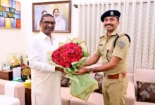 पुलिस अधिकारियों ने की मुख्यमंत्री हेमंत सोरेन से शिष्टाचार भेंट