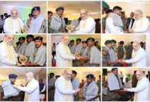 मंत्री अमित शाह ने कर्रेगुट्टालु पहाड़ी पर ‘ऑपरेशन ब्लैक फॉरेस्ट’ को सफलतापूर्वक अंजाम देने वाले सीआरपीएफ, छत्तीसगढ़ पुलिस, डीआरजीऔर कोबरा के जवानों से भेंट की और उन्हें सम्मानित किया