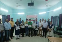 भरतपुर में सड़क सुरक्षा विषयक वाद-विवाद प्रतियोगिता सम्पन्न, विजेताओं को चेक और प्रशस्ति पत्र देकर किया गया सम्मान