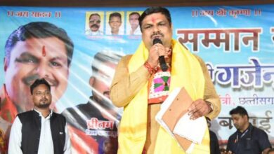 रायपुर : सरकार की योजनाओं से जुड़ें और अपने भविष्य को उज्ज्वल बनाएं: स्कूल शिक्षा मंत्री यादव