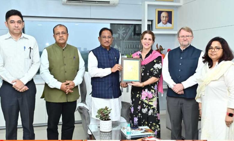 रायपुर : विकसित छत्तीसगढ़ के निर्माण में यूनिसेफ इंडिया देगा तकनीकी सहयोग रायपुर : विकसित छत्तीसगढ़ के निर्माण में यूनिसेफ इंडिया देगा तकनीकी सहयोग