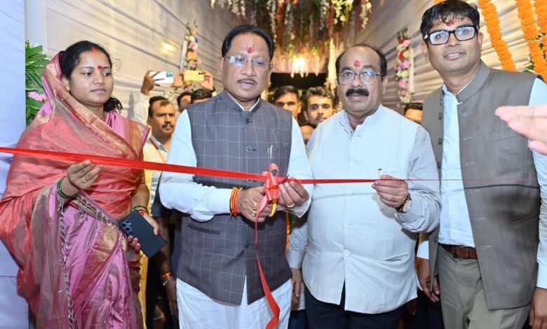 मुख्यमंत्री विष्णु देव साय ने रायगढ़ जिले के ग्राम गढ़ उमरिया में नवगुरुकुल का किया शुभारंभ… मुख्यमंत्री विष्णु देव साय ने रायगढ़ जिले के ग्राम गढ़ उमरिया में नवगुरुकुल का किया शुभारंभ…