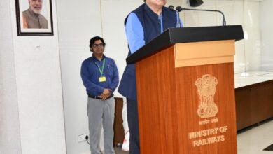 रेलवे बोर्ड में स्वच्छता जागरूकता, नुक्कड़ नाटक के माध्यम से समझाया स्वच्छता का महत्व