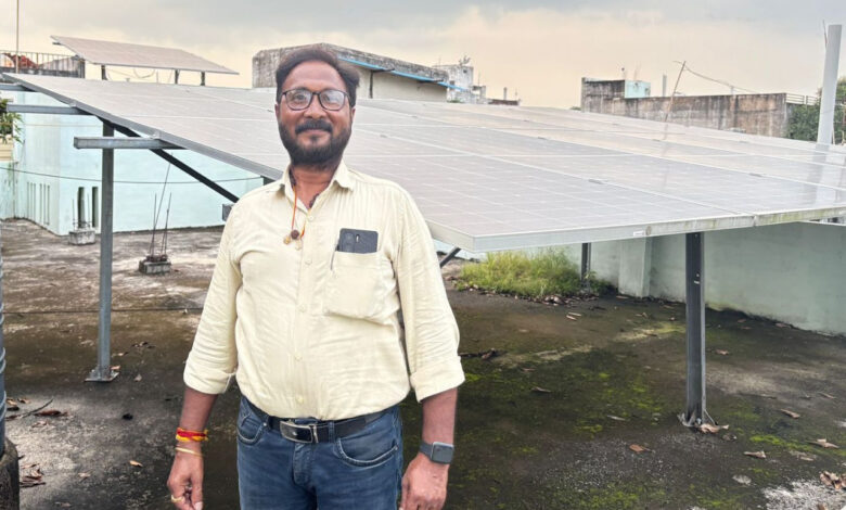 प्रधानमंत्री सूर्यघर मुफ्त बिजली योजना से आत्मनिर्भर बना हेमंत कुमार पाण्डेय….