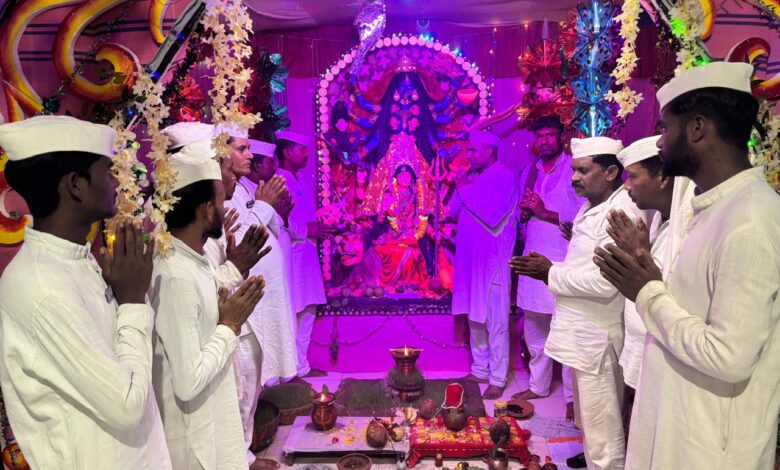 माँ दुर्गा की भक्ति से गूंजा केन्द्रीय जेल रायपुर, 802 बंदियों ने रखा व्रत….
