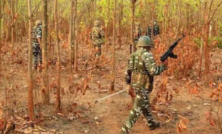 सुकमा का दर्दनाक मामला: नक्सलियों ने दो निर्दोष लोगों की बेरहमी से हत्या की सुकमा का दर्दनाक मामला: नक्सलियों ने दो निर्दोष लोगों की बेरहमी से हत्या की