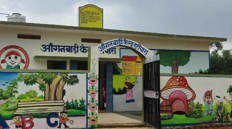 महानगरों के प्ले स्कूल की तरह सुंदर आंगनबाड़ी पहाड़ी कोरवा बस्तियों में…. महानगरों के प्ले स्कूल की तरह सुंदर आंगनबाड़ी पहाड़ी कोरवा बस्तियों में….