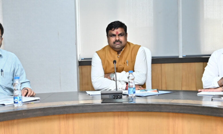 हाईस्कूल और हायर सेकेण्डरी के परिणाम सुधार के लिए ठोस प्रयास करें : शिक्षा मंत्री गजेन्द्र यादव… हाईस्कूल और हायर सेकेण्डरी के परिणाम सुधार के लिए ठोस प्रयास करें : शिक्षा मंत्री गजेन्द्र यादव…