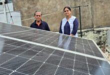 भिलाई निवासी शकुन्तला ने सोलर ऊर्जा से घटाया बिजली बिल, अतिरिक्त उत्पादन से आमदनी भी….