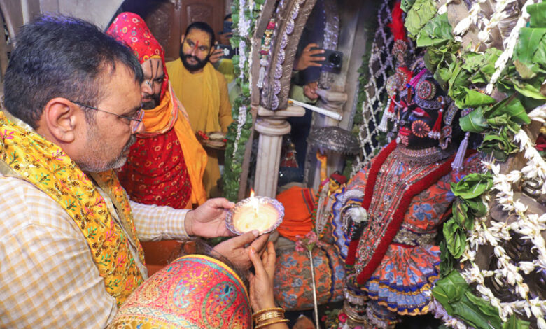मुख्यमंत्री ने पूंछरी स्थित श्रीनाथ जी मंदिर में की पूजा—अर्चना, गिरिराज विकास परियोजना का कार्य प्रगति पर, श्रद्धालुओं के लिए विकसित हो रहीं सुविधाएं – मुख्यमंत्री भजनलाल शर्मा