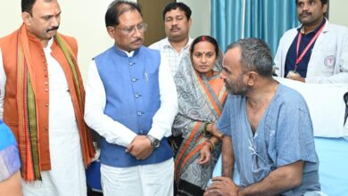 मुख्यमंत्री विष्णुदेव साय ने एम्स रायपुर में भर्ती विशंभर यादव का जाना कुशलक्षेम : इलाज के लिए 5-5 लाख की आर्थिक सहायता….