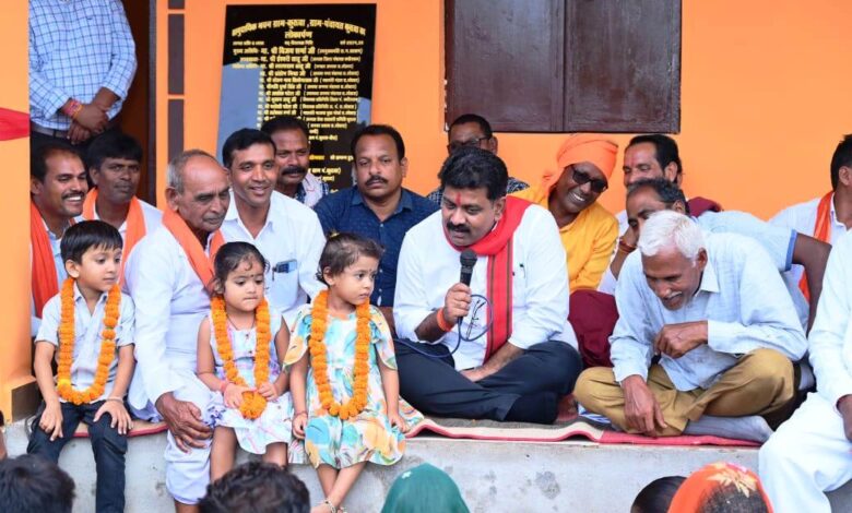 उपमुख्यमंत्री विजय शर्मा ने ग्राम कुरूवा में सामुदायिक भवन का किया लोकार्पण…. उपमुख्यमंत्री विजय शर्मा ने ग्राम कुरूवा में सामुदायिक भवन का किया लोकार्पण….