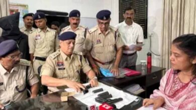 चलती ट्रेन में ITBP जवानों की सर्विस रिवॉल्वर चोरी, GRP ने दबोचा शातिर चोर