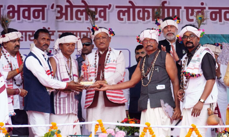 जगदलपुर में धुरवा समाज के संभाग स्तरीय नुआखाई मिलन समारोह एवं नवनिर्मित सामाजिक भवन….. जगदलपुर में धुरवा समाज के संभाग स्तरीय नुआखाई मिलन समारोह एवं नवनिर्मित सामाजिक भवन…..