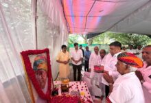 पर्यावरण राज्य मंत्री संजय शर्मा ने प्रतापगढ़ पहुंचकर पूर्व मंत्री नंदलाल मीणा के निधन पर संवेदना व्यक्त कर, दी पुष्पांजलि