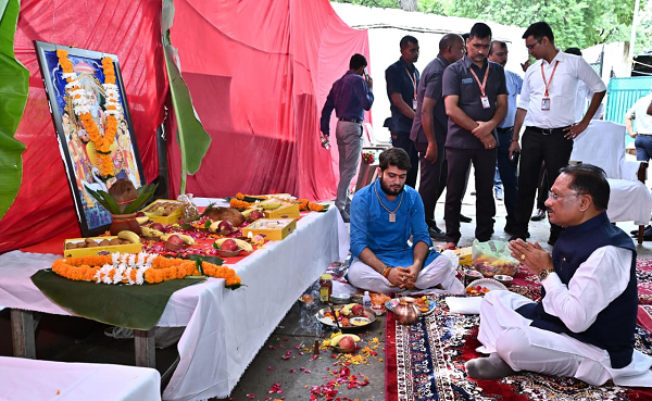 श्रम की सार्थकता और सृजन की भावना को समाज में प्रतिष्ठित करने का श्रेय भगवान विश्वकर्मा को – मुख्यमंत्री विष्णु देव साय…. श्रम की सार्थकता और सृजन की भावना को समाज में प्रतिष्ठित करने का श्रेय भगवान विश्वकर्मा को – मुख्यमंत्री विष्णु देव साय….