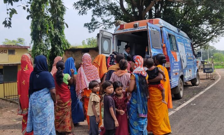 ‘‘स्वस्थ नारी, सशक्त परिवार अभियान‘ अंतर्गत सुदूर अंचलों तक पहुँची विशेषज्ञ स्वास्थ्य सेवाएँ….