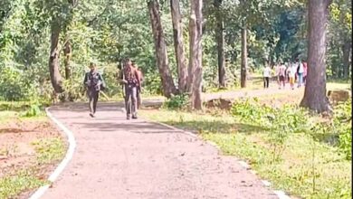 अंतागढ़ में 20 नक्सली सक्रियता छोड़ कर आत्मसमर्पण के लिए आगे आए अंतागढ़ में 20 नक्सली सक्रियता छोड़ कर आत्मसमर्पण के लिए आगे आए