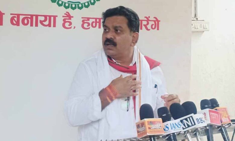 21 नक्सलियों के आत्मसमर्पण का गृह मंत्री विजय शर्मा ने किया स्वागत, कहा- निर्धारित समय तक समाप्त होगा नक्सलवाद 21 नक्सलियों के आत्मसमर्पण का गृह मंत्री विजय शर्मा ने किया स्वागत, कहा- निर्धारित समय तक समाप्त होगा नक्सलवाद