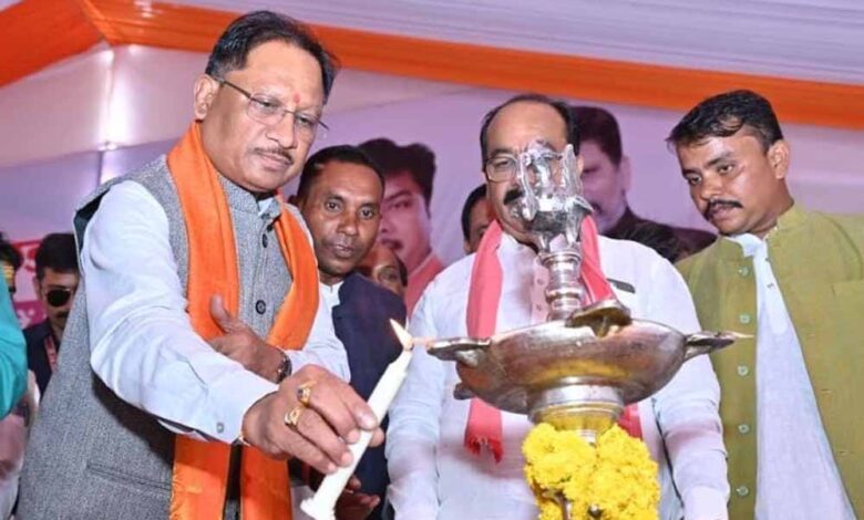 मुख्यमंत्री विष्णुदेव साय सर्व पिछड़ा वर्ग समाज के स्थापना दिवस में हुए शामिल मुख्यमंत्री विष्णुदेव साय सर्व पिछड़ा वर्ग समाज के स्थापना दिवस में हुए शामिल