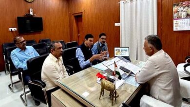 मंत्री  परमार से मिला यूजीसी द्वारा स्थापित परमाणु ऊर्जा विभाग वैज्ञानिक अनुसंधान संकुल केंद्र का प्रतिनिधि-मंडल मंत्री  परमार से मिला यूजीसी द्वारा स्थापित परमाणु ऊर्जा विभाग वैज्ञानिक अनुसंधान संकुल केंद्र का प्रतिनिधि-मंडल