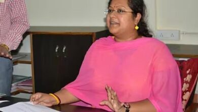 सौम्या चौरसिया पर आय से अधिक संपत्ति का शिकंजा, EOW ने दाखिल की 8000 पेज की चार्जशीट सौम्या चौरसिया पर आय से अधिक संपत्ति का शिकंजा, EOW ने दाखिल की 8000 पेज की चार्जशीट