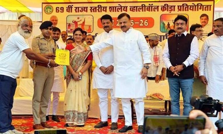 खेल हमें जीवन को अनुशासित होकर जीने की प्रेरणा देता है : मंत्री उदय प्रताप   सिंह