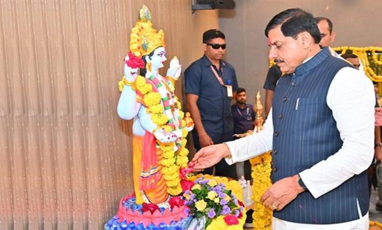 स्वच्छता, वृक्षारोपण और जल संरक्षण को जीवन का संकल्प बनाएं : मुख्यमंत्री डॉ. यादव स्वच्छता, वृक्षारोपण और जल संरक्षण को जीवन का संकल्प बनाएं : मुख्यमंत्री डॉ. यादव