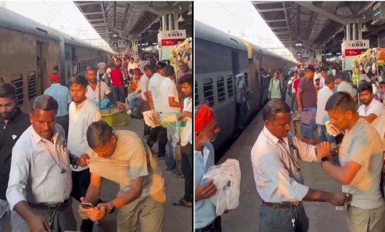 UPI फेल, समोसे महंगे पड़े! जबलपुर स्टेशन पर वेंडर ने उतरवा ली यात्री की घड़ी UPI फेल, समोसे महंगे पड़े! जबलपुर स्टेशन पर वेंडर ने उतरवा ली यात्री की घड़ी