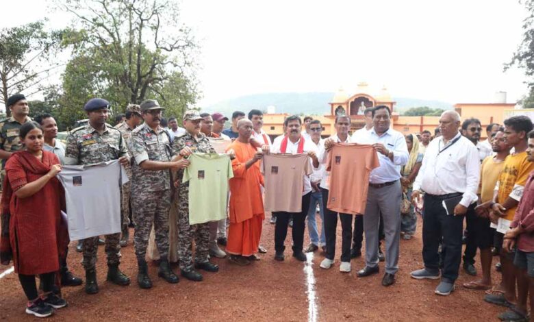 उप मुख्यमंत्री शर्मा ने सुदूर वनांचल ग्राम कच्चापाल में बस्तर ओलंपिक 2025 का किया शुभारंभ उप मुख्यमंत्री शर्मा ने सुदूर वनांचल ग्राम कच्चापाल में बस्तर ओलंपिक 2025 का किया शुभारंभ