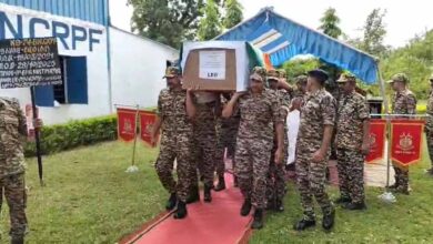 सेवा और शौर्य की मिसाल: नक्सल क्षेत्रों में कई जानें बचाने वाला CRPF का डॉग ‘EGO’ हुआ शहीद सेवा और शौर्य की मिसाल: नक्सल क्षेत्रों में कई जानें बचाने वाला CRPF का डॉग ‘EGO’ हुआ शहीद