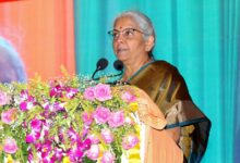 मुख्यमंत्री योगी और वित्त मंत्री निर्मला सीतारमण ने अयोध्या में दक्षिण भारत के तीन महान संगीतज्ञों की मूर्तियों का किया अनावरण