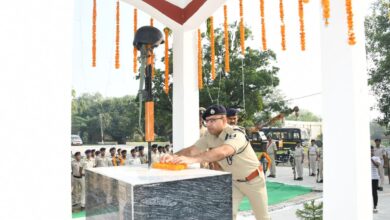 बेतिया में पुलिस संस्मरण दिवस पर शहीदों को दी गई श्रद्धांजलि बेतिया में पुलिस संस्मरण दिवस पर शहीदों को दी गई श्रद्धांजलि